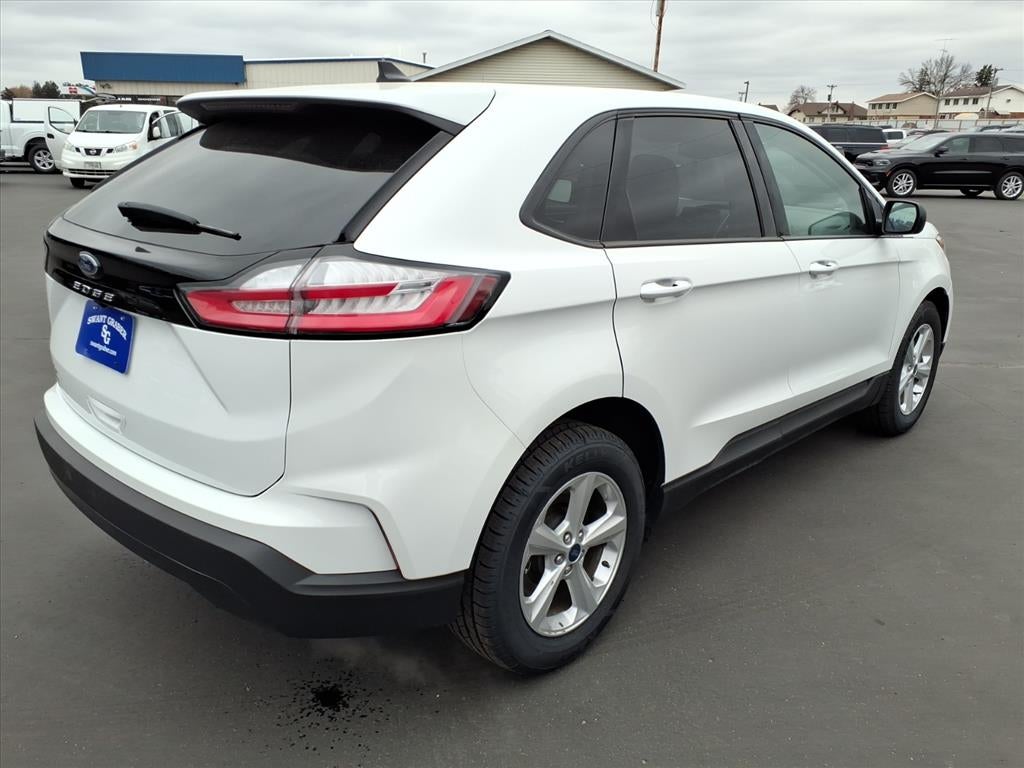 2022 Ford Edge SE