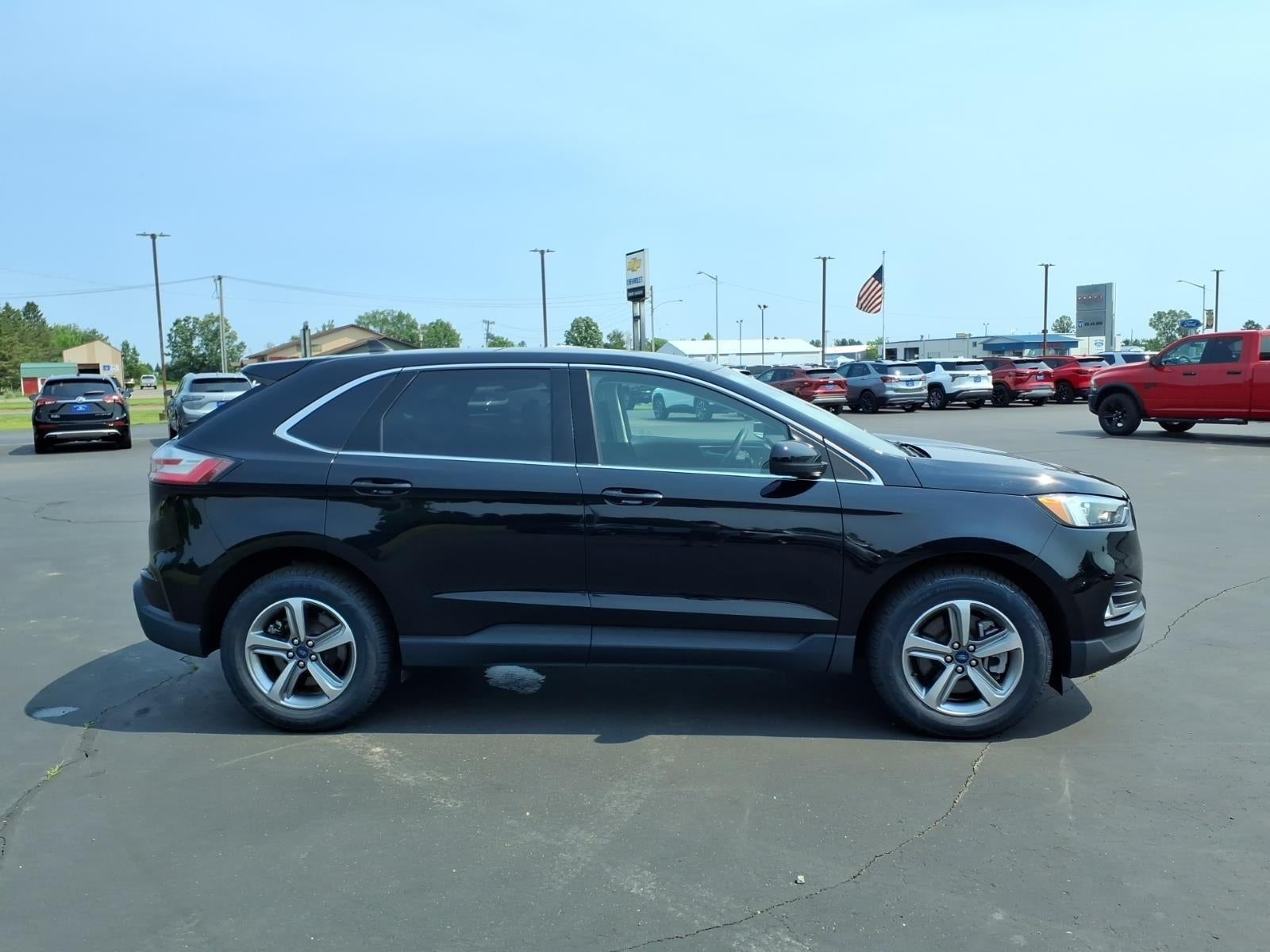 2022 Ford Edge SEL