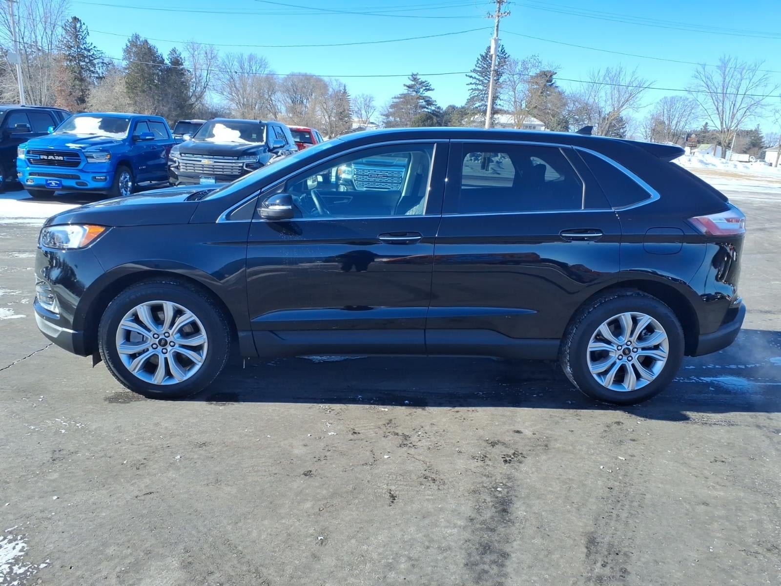 2024 Ford Edge Titanium