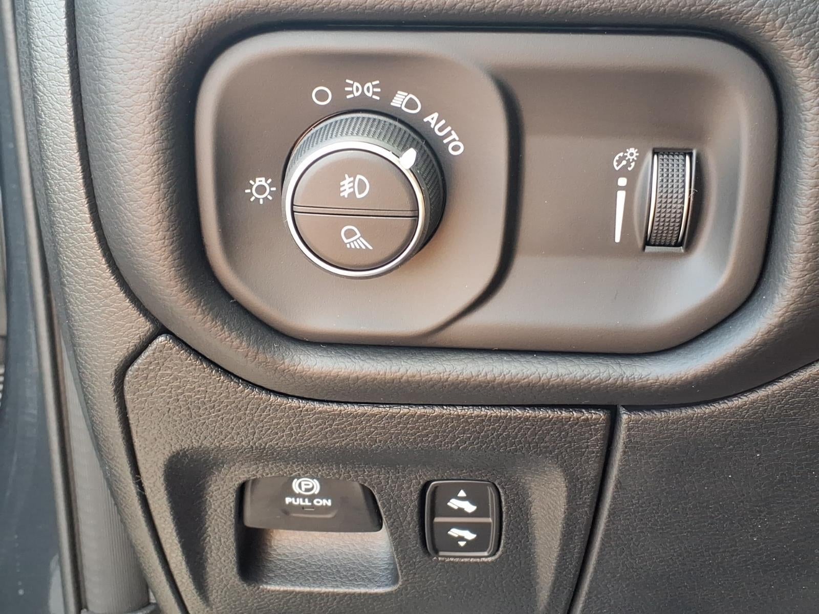 2027 RAM Ram 1500 RAM 1500 BIG HORN CREW CAB 4X4 5'7' BOX