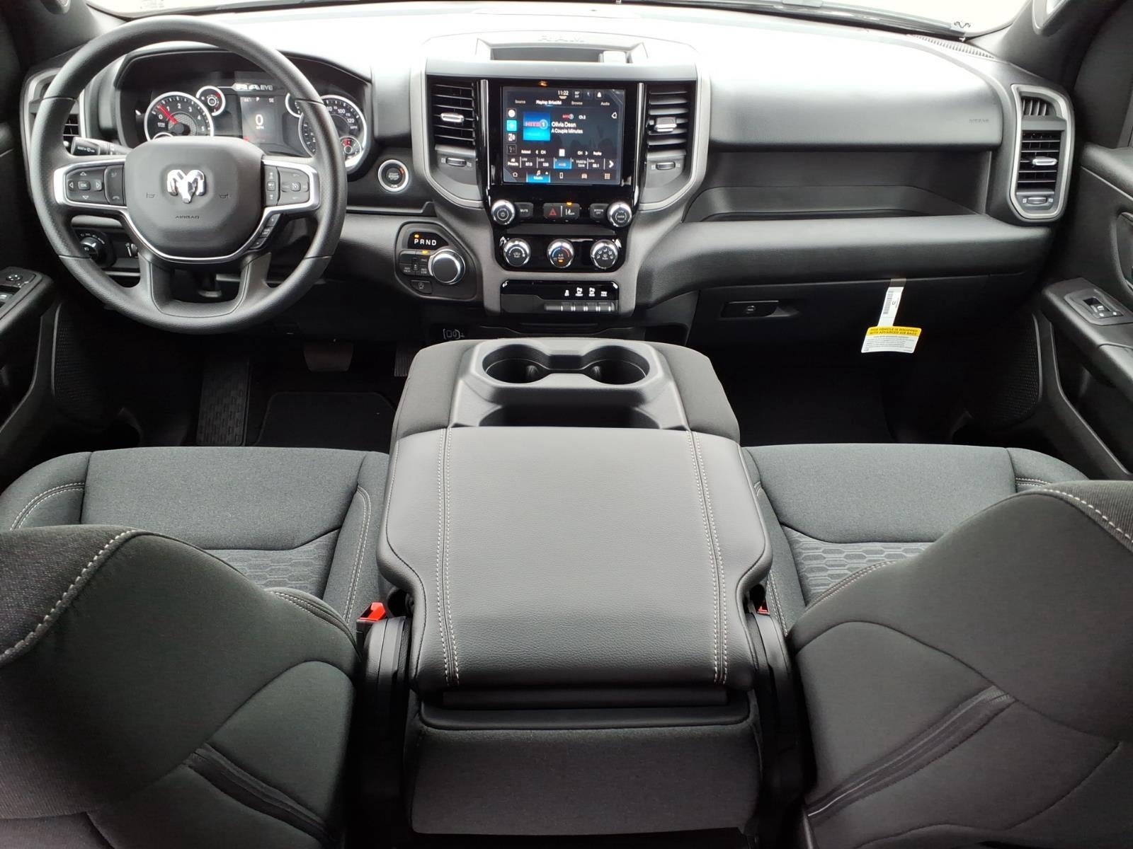 2026 RAM 1500 Express Crew Cab 4x4 5'7' Box