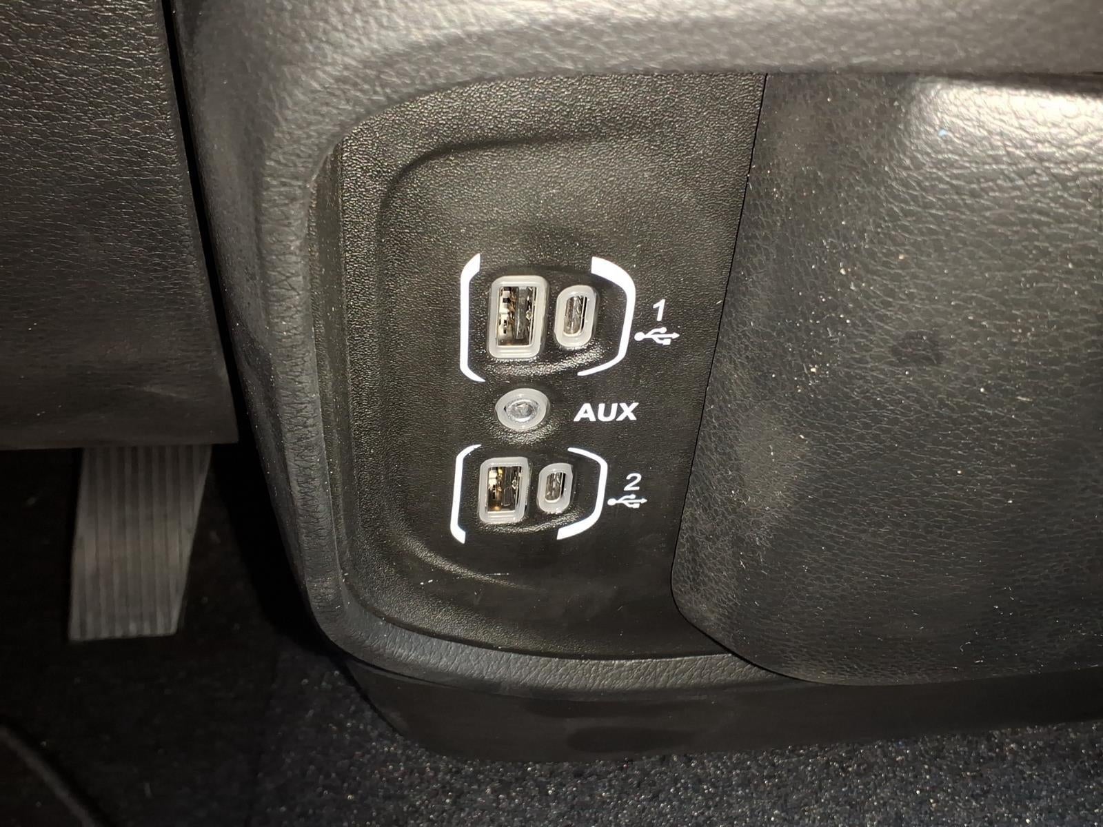 2026 RAM 1500 Express Crew Cab 4x4 5'7' Box