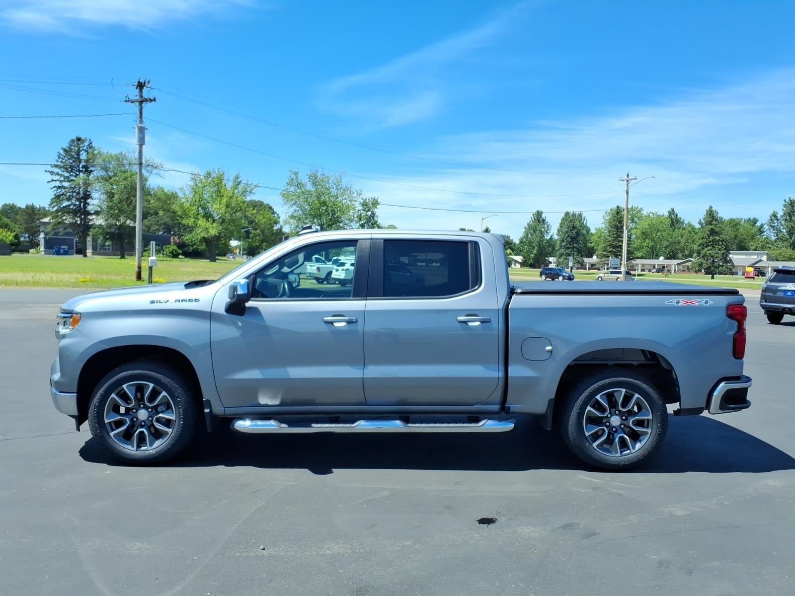 2024 Chevrolet Silverado 1500 4WD Crew Cab Short Bed LT