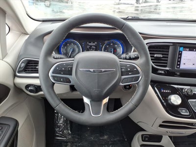 2024 Chrysler Voyager LX