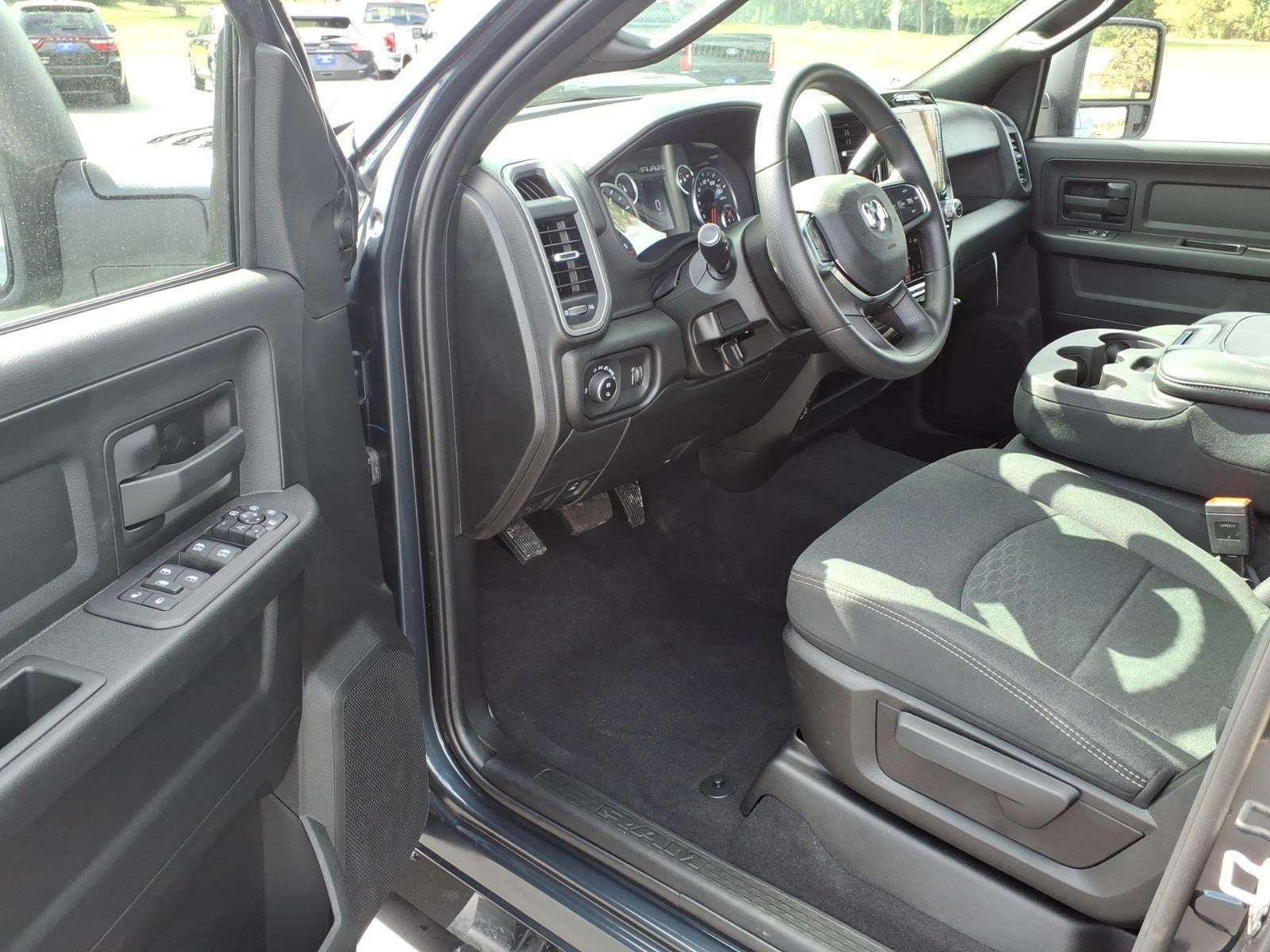 2027 RAM 2500 Black Express