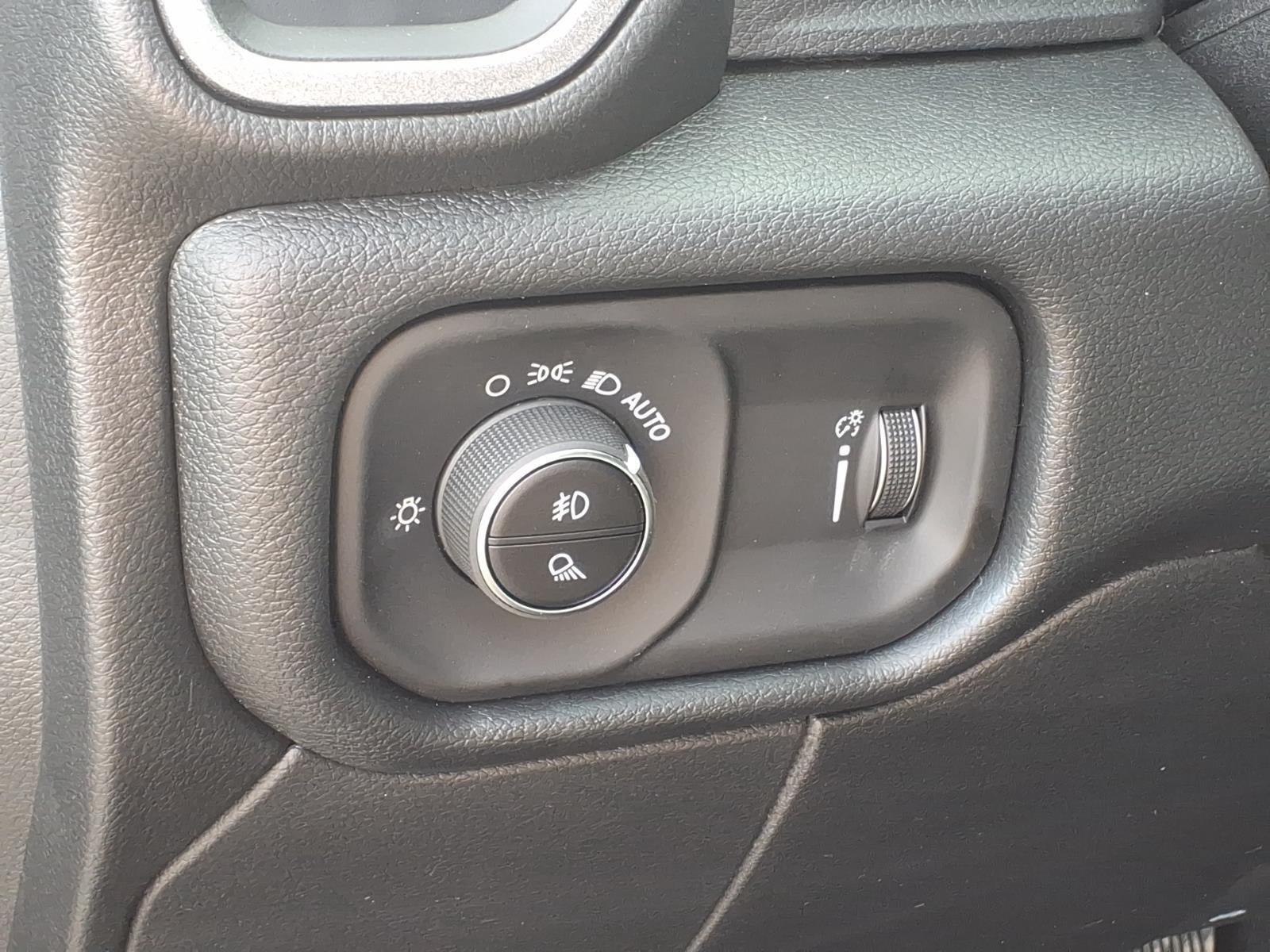 2027 RAM 2500 Black Express